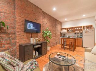 25 Saint Marks Pl, Brooklyn, NY 11217