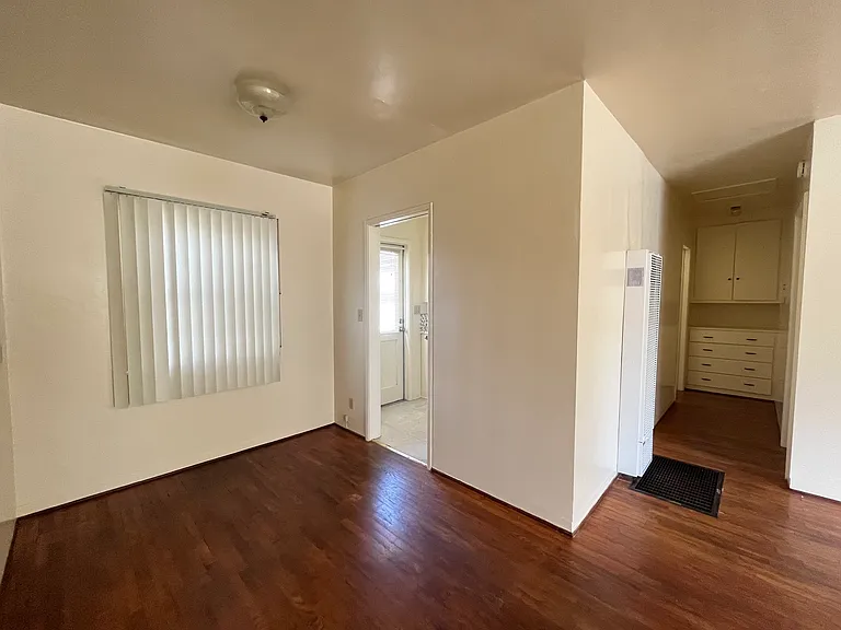 238 S H St #D — Photo 6