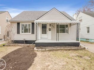 26101 Culver St, Saint Clair Shores, MI 48081