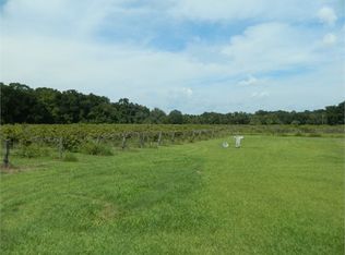 208 N 1st St, Satsuma, FL 32189