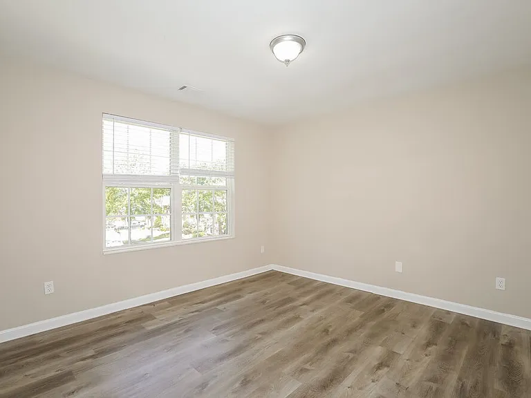 3996 Yosemite Park Ln — Photo 14
