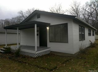 4502 Huckleberry Ln, Flint, MI 48507