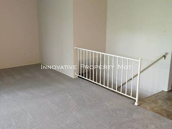 4th image of 1057 River Hill Dr