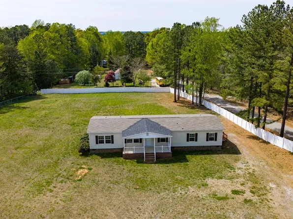 1473 Burkeville Rd, Victoria, VA 23974