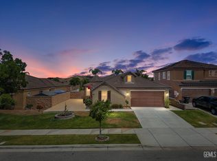 10002 Riata Ln, Bakersfield, CA 93306