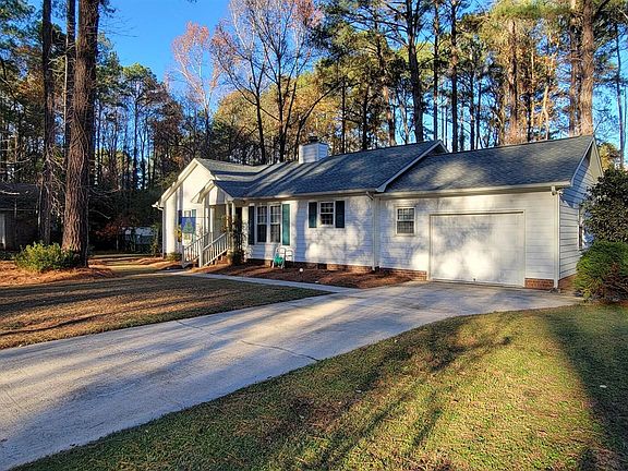 2nd image of 106 Tanglewood Dr