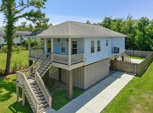 321 Grayson Ave, Pass Christian, MS 39571