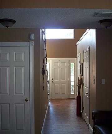 3rd image of 138 Westline Ct