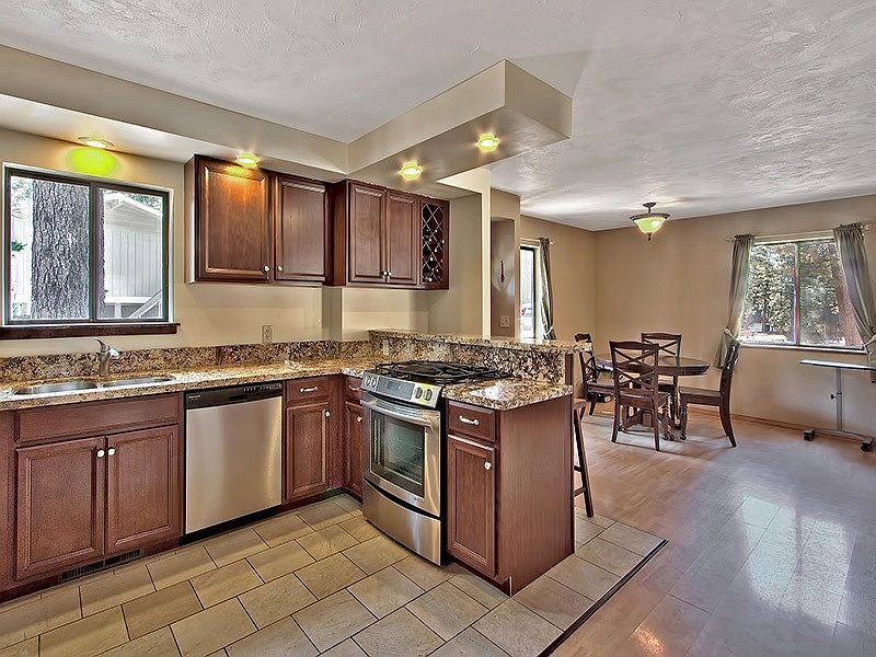 2nd image of 910 Harold Dr Unit F