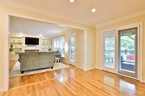 8055 Old Stable Ct — Photo 6