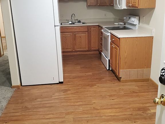 4th image of 1510 Chicago Ave APT 2
