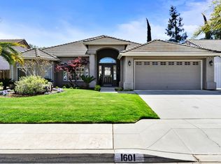 1601 E Plymouth Way, Fresno, CA