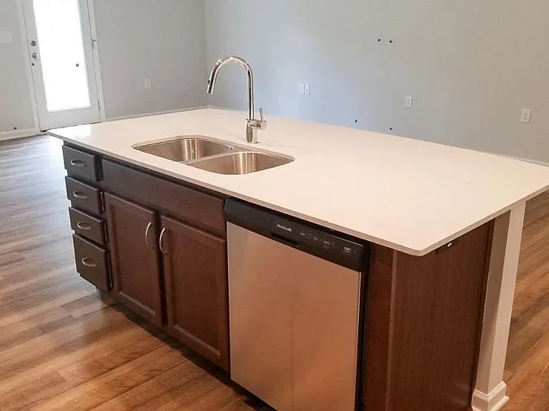 6137 Beale Loop — Photo 9