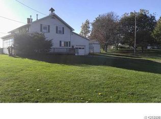 3256 Hickox Rd, Canandaigua, NY 14424