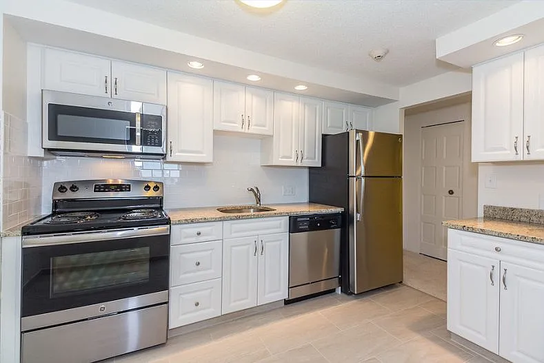2 Ocean Ave #306