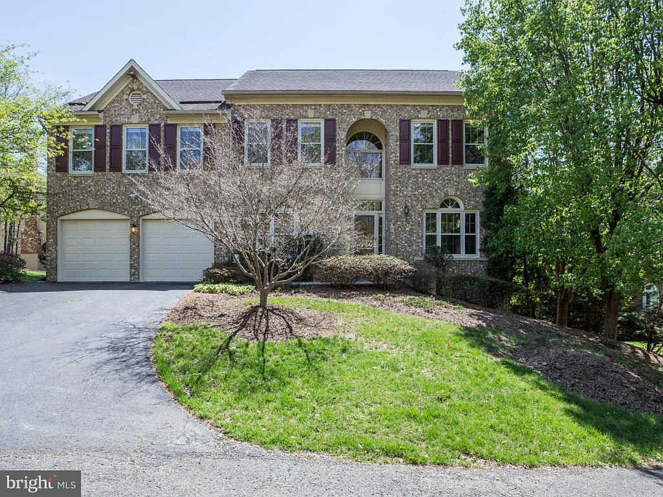 1st image of 6714 Hartwood Ln