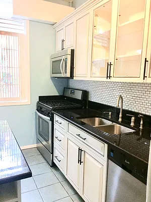 Rented by The PSN Group | media 16