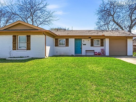 2nd image of 1540 Roma Ln