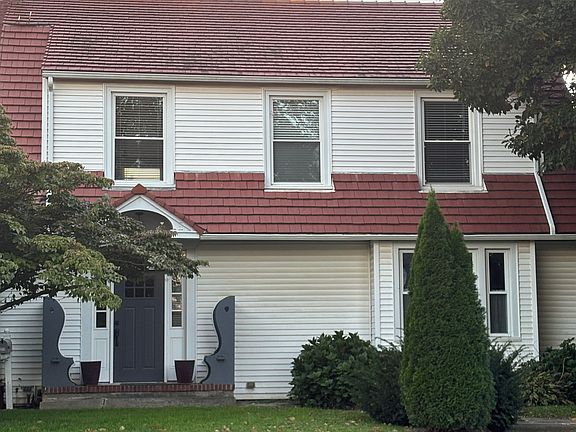 2nd image of 211 S Decatur St