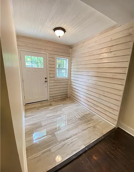 615 Orchard St — Photo 3