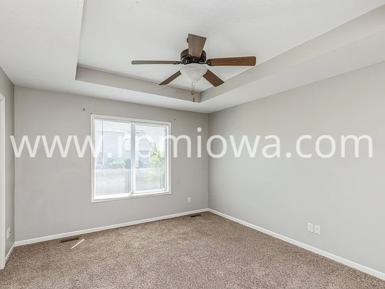 3709 NW Kline St — Photo 4