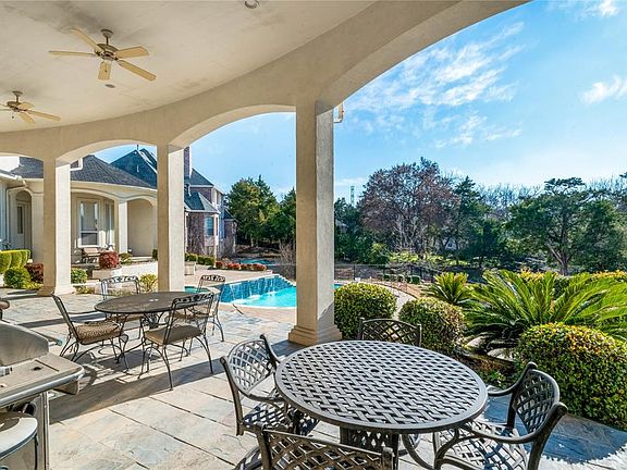 4th image of 1215 Regents Park Ct