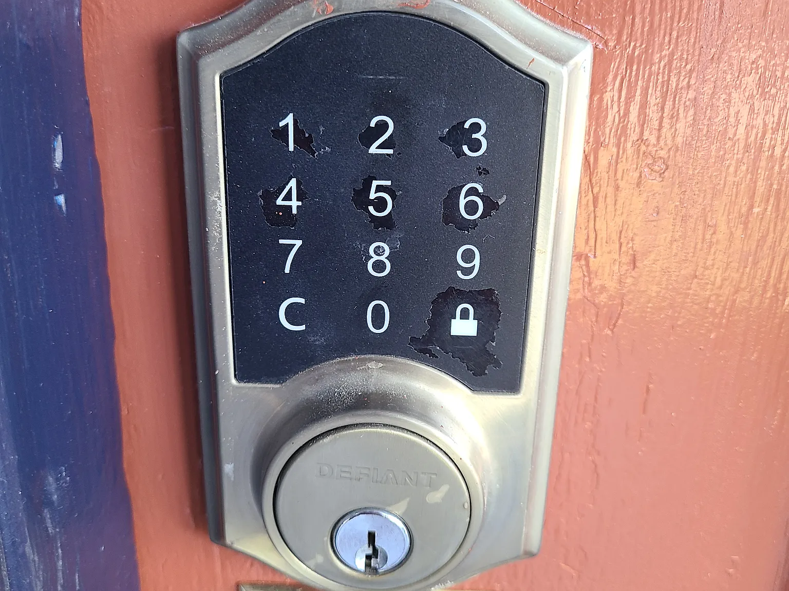 615 E Washington St — Photo 3