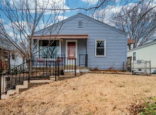 3277 Voerster Ave, Saint Louis, MO 63139