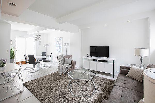 1st image of 150 W 51st St APT 2118