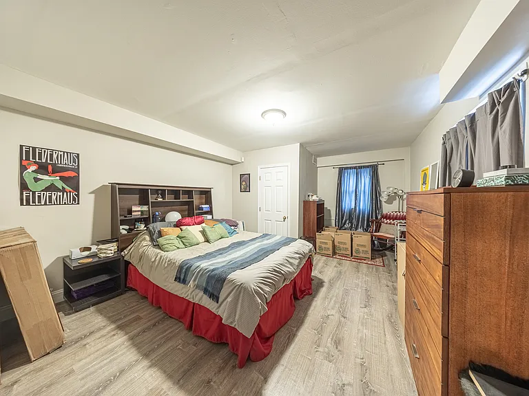 1720 Beacon St #1 — Photo 9