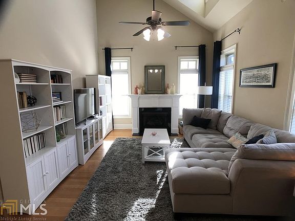 5th image of 2715 Wander Ln