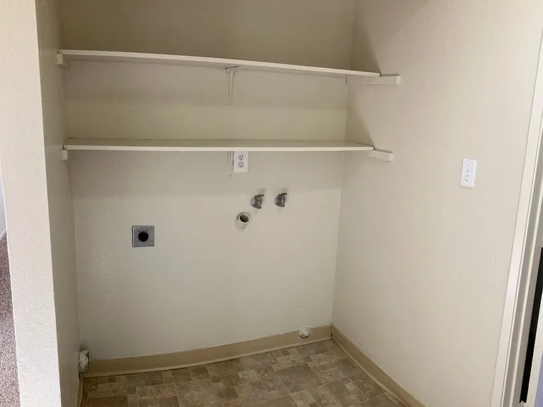 1244 W Roseburg Ave #D — Photo 10