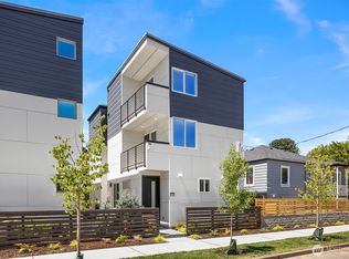 Kelsey's Brighton Beach, Seattle, WA 98118