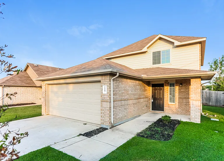 1507 Swallow Dr — Photo 3