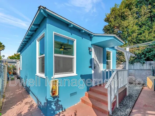2176 Bacon St, San Diego, CA 92107