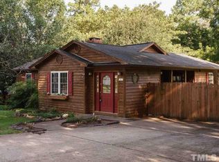 56 W Cornwallis St, Pittsboro, NC 27312