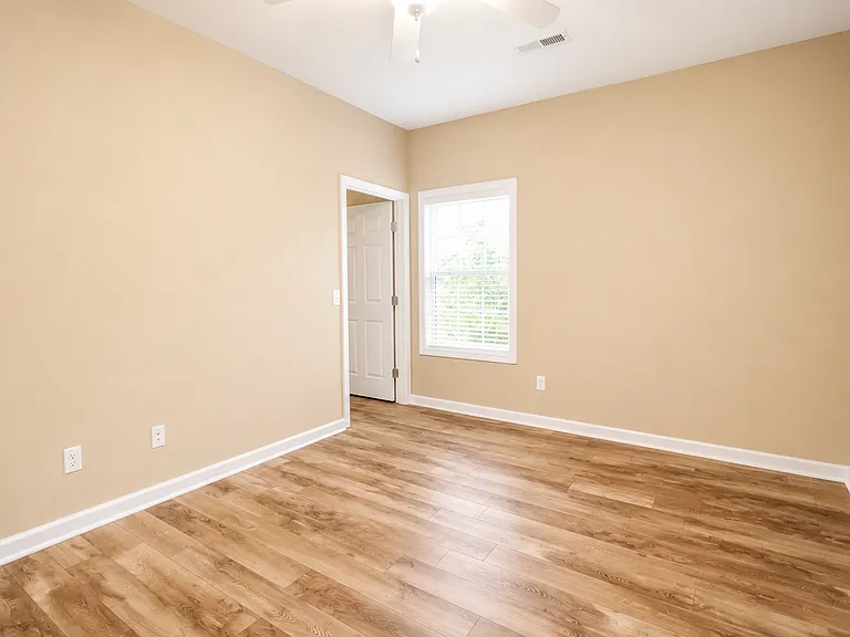 899 Magnolia Ct — Photo 14