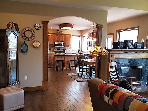 Family Room to Kitchen