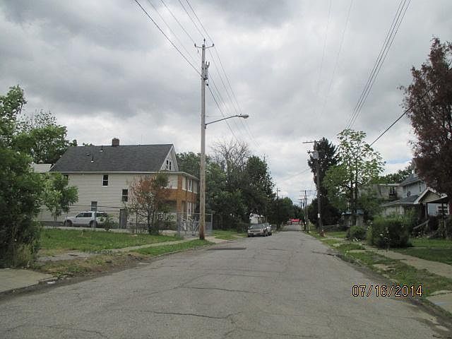 1st image of 3462 E 126th St