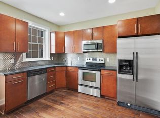 2621 Christian St #A, Philadelphia, PA 19146