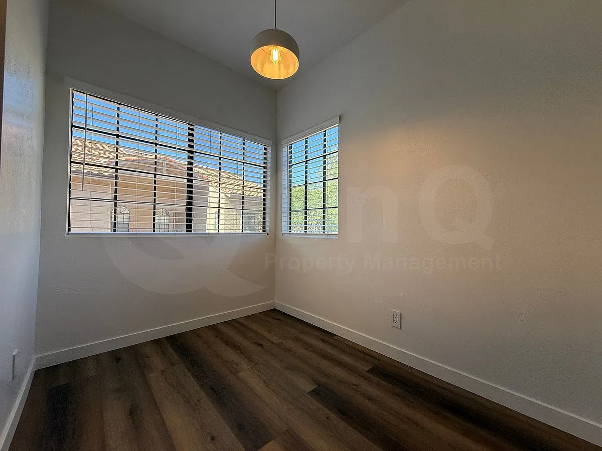2 bed, 2.0 bath, 1000 sqft, $1,499 — Photo 4