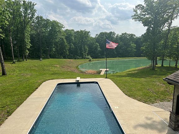 3rd image of 6362 Cedar Hill Ln