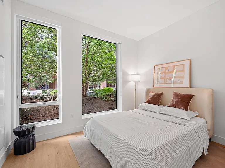 312 W 43rd St #2B — Photo 11