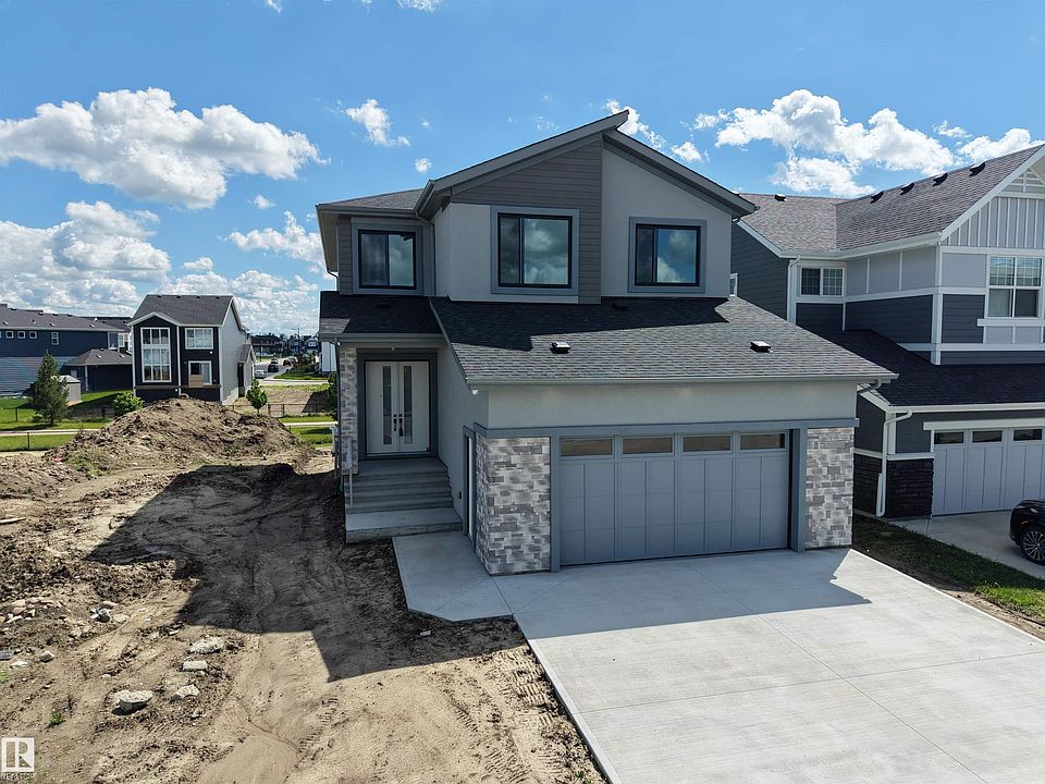 1st image of 132 Edgewater Cir