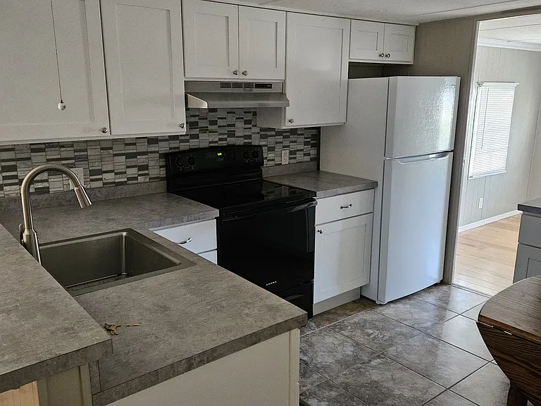 38976 Stapley Cir — Photo 3