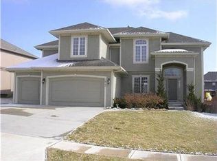 16105 Reeder St, Overland Park, KS 66221