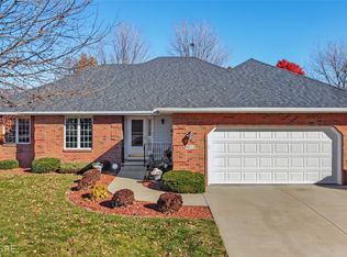 4615 76th St, Urbandale, IA 50322