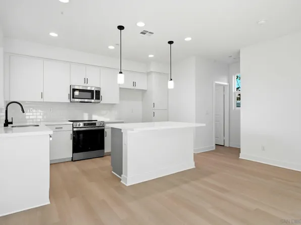244 Pico Ave #3, San Marcos, CA 92069