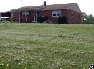 3780 Schoolhouse Rd, Dover, PA 17315