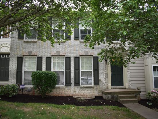 1412 Michael Dr, Pittsburgh, PA 15227